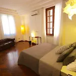 Casa de hóspedes Corso 151 3*