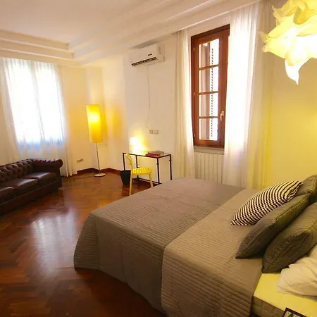 בית הארחה Corso 151 3*